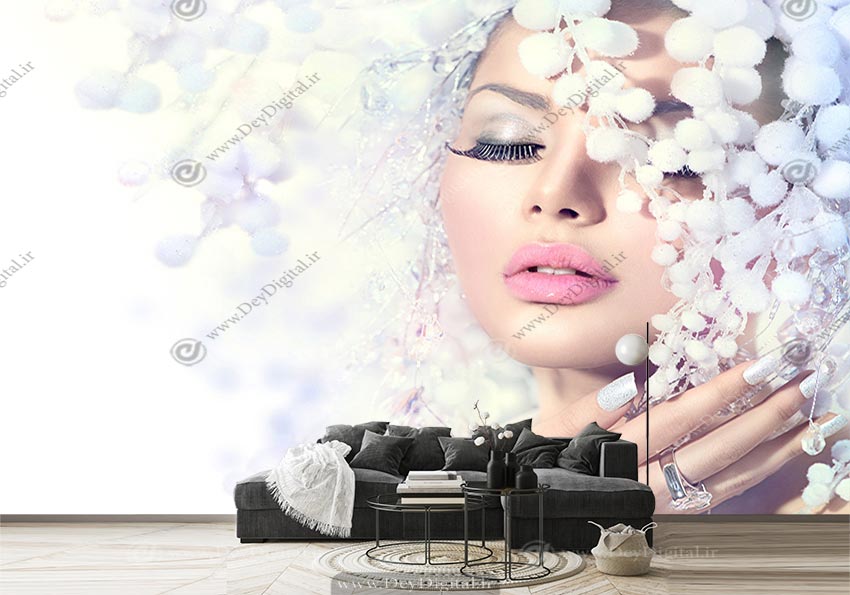 پوستر دیواری چهره زن میکاپ شده با مژه های بلند با زمینه روشن