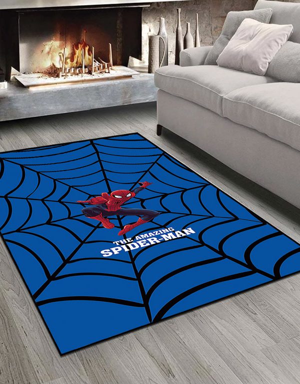 فرش ماشینی طرح تار و مرد عنکبوتی زمینه آبی