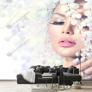 پوستر دیواری چهره زن میکاپ شده با مژه های بلند با زمینه روشن