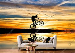 پوستر دیواری تصویری از دوچرخه سواری در کنار ساحل