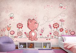 پوستر دیواری کودک طرح گربه عروسکی ملوس با گل های صورتی