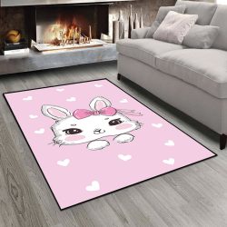 فرش چاپی طرح عروسکی خرگوش زمینه صورتی با قلب های سفید